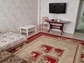 2-комнатная квартира · 75 м² · 1/9 этаж, мкр Тепличный — Улицы Саина Жандосова за 300 000 ₸ в Алматы, Ауэзовский р-н — фото 2