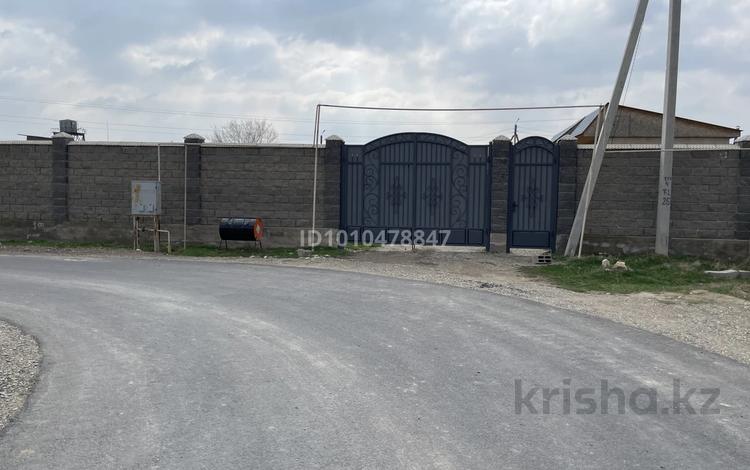 Отдельный дом · 3 комнаты · 56 м² · 8 сот., 1 пер Қызыл қайнар 10 — Массив Барысхан. 1 пер кызыл қайнар 10 за 23 млн ₸ в Таразе — фото 2