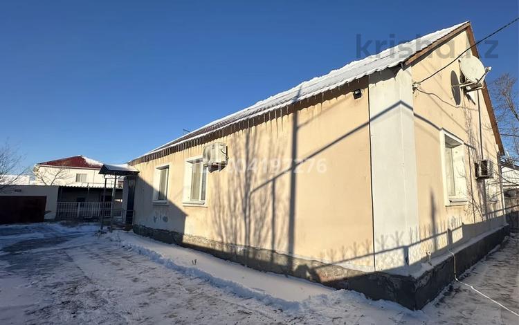 Отдельный дом · 4 комнаты · 150 м² · 8.88 сот., Проезд Сокпакбаева 31 за 35 млн 〒 в Атырау — фото 9