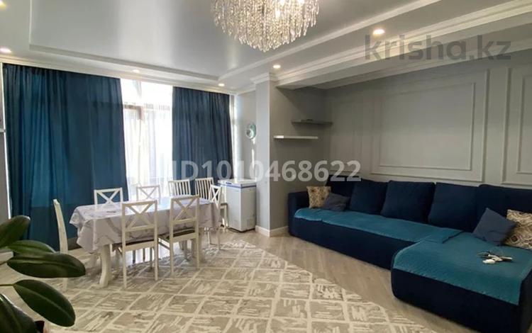 3-комнатная квартира · 90 м² · 3/5 этаж, мкр Думан-2 30 за 400 000 ₸ в Алматы, Медеуский р-н — фото 2