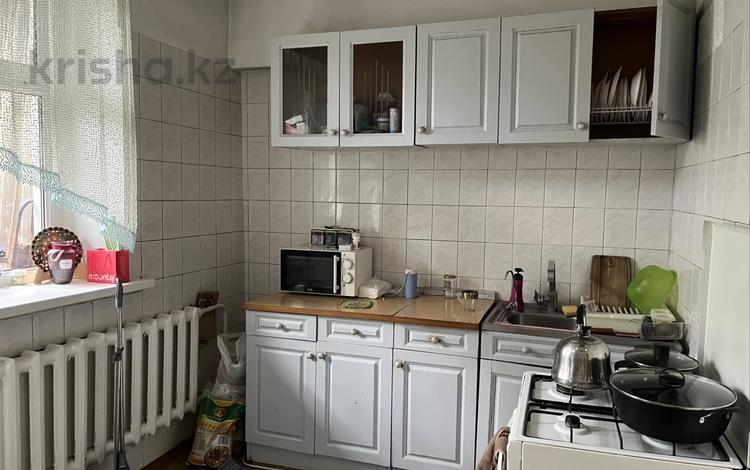3-комнатная квартира · 68 м², мкр Жетысу-4 7 за 43.9 млн ₸ в Алматы, Ауэзовский р-н — фото 2