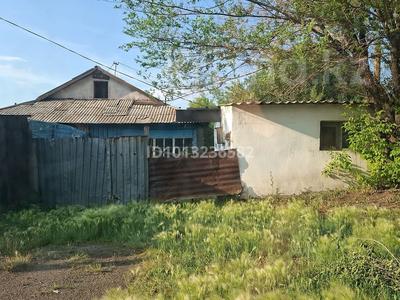 Часть дома · 4 комнаты · 100 м² · 4 сот., Толстого 3/1 — Возле казфлора за 18 млн ₸ в Астане, р-н Байконур