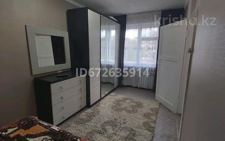 2-комнатная квартира, 45 м², 3/5 этаж, Алашахана 9 за 13 млн 〒 в Жезказгане — фото 2