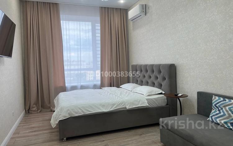 1-комнатная квартира · 42 м² · 12/12 этаж, Туран 34б за 20 000 ₸ в Астане, Нура р-н — фото 2