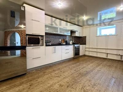 Жеке үй · 4 бөлме · 205 м² · 10.45 жүзд., Фрунзе 27, бағасы: 57 млн ₸ в Затобольске (Тобыле)
