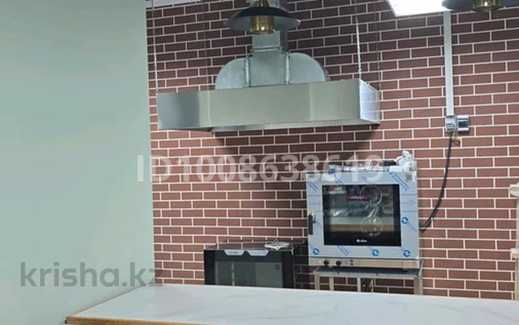 Дүкендер мен бутиктер, қоғамдық тамақтану орны · 40 м², бағасы: 300 000 ₸ в Астане, Сарайшык р-н — фото 7