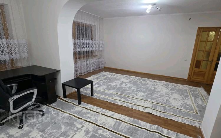 4-комнатная квартира · 96 м² · 1/5 этаж, Байтурсынова 15б — Баянсулу за 250 000 ₸ в Шымкенте — фото 2