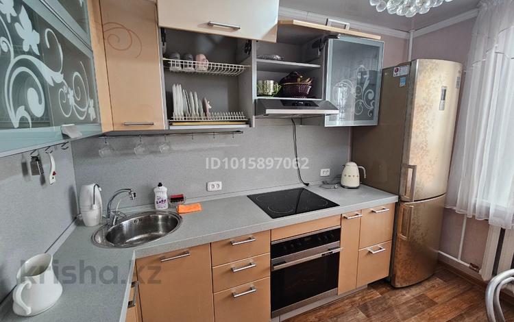 2-бөлмелі пәтер · 50 м² · 9/10 қабат, Назарбаева 285, бағасы: 180 000 ₸ в Павлодаре — фото 7