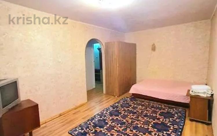 1-комнатная квартира · 38 м² · 3/5 этаж, Ғарышкерлер бульвары за 8 000 ₸ в Жезказгане — фото 2