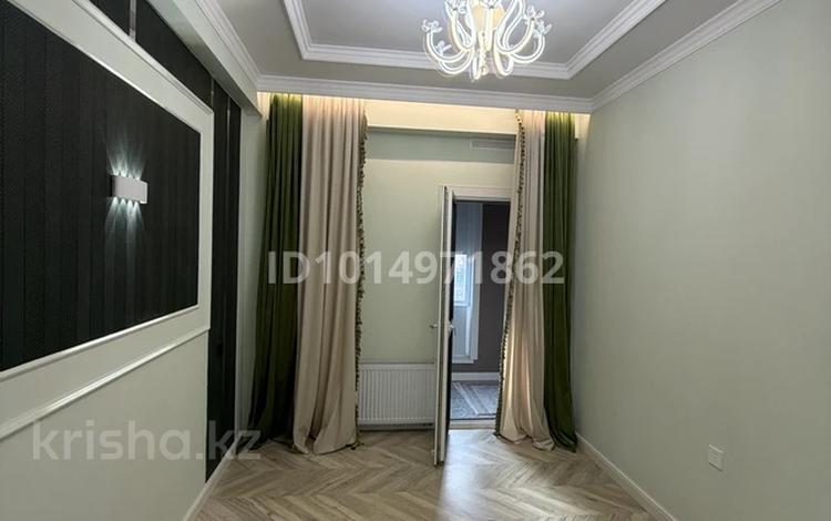 4-комнатная квартира · 131 м² · 6/7 этаж, 16-й мкр 94 за 55 млн ₸ в Актау — фото 2