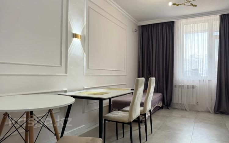 2-комнатная квартира · 42.4 м² · 10/16 этаж, Сыганак 32 за 250 000 ₸ в Астане, Нура р-н — фото 5