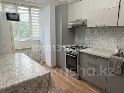 4-бөлмелі пәтер · 90 м² · 4/5 қабат, 4 ш/а 19, бағасы: 32 млн ₸ в Уральске, мкр 4