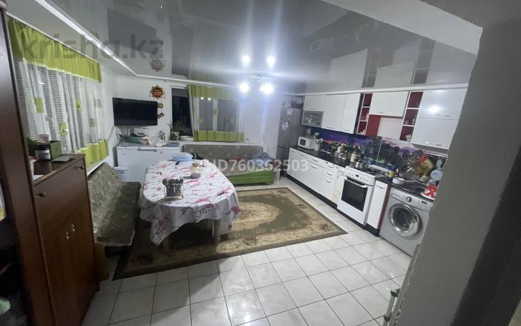 Отдельный дом · 5 комнат · 100 м² · 8 сот., Терешкова 66 — Терешкова Чкалова за 18 млн 〒 в Талдыкоргане — фото 2