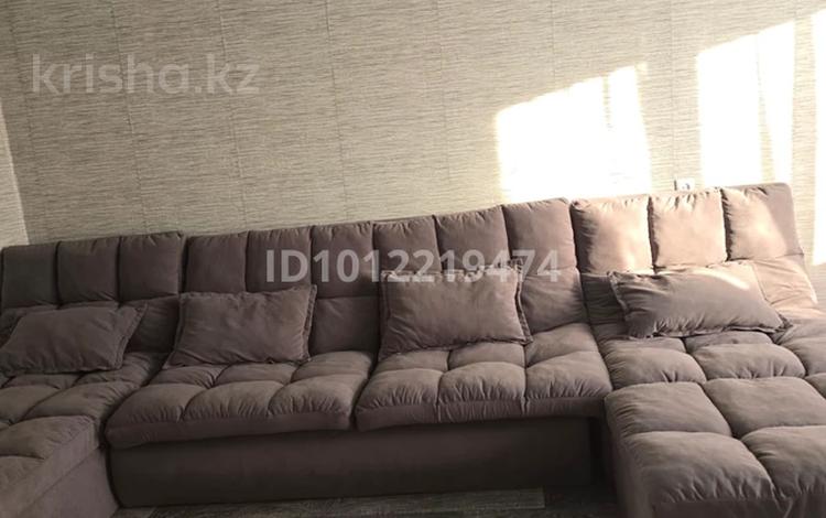 1-бөлмелі пәтер · 36 м² · 5/5 қабат, 1-й мкр. 3, бағасы: 5.5 млн ₸ в Темиртау — фото 2