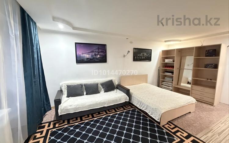 1-комнатная квартира · 32 м² · 3/5 этаж, Курмангазы 163 за 12 000 ₸ в Уральске, мкр Школьник — фото 2