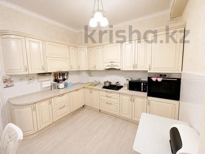 4-бөлмелі пәтер · 137.9 м² · 1/3 қабат, Фурманова, бағасы: 205 млн ₸ в Алматы, Медеуский р-н