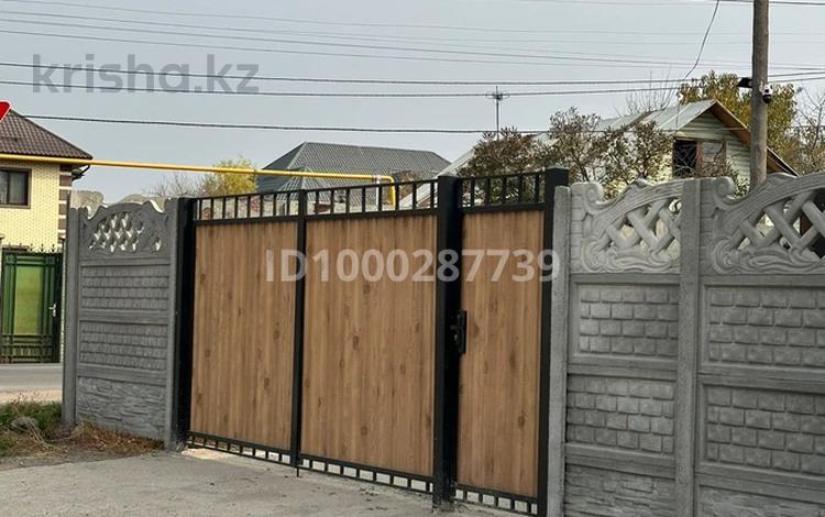 Үйдің бір бөлігі · 2 бөлме · 130 м² · 3 сот., Суюнбая 16а — От Алтын Орды 10 минут, дом стоит прям возле дороге, бағасы: 150 000 ₸ в  — фото 31