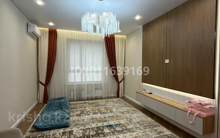 2-бөлмелі пәтер · 81 м² · 7/8 қабат, мкр. Алтын орда 51В, бағасы: 47 млн ₸ в Актобе — фото 5