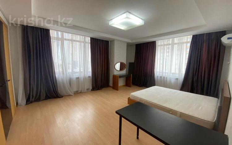3-комнатная квартира, 137.5 м², 9/18 этаж, Кошкарбаева 2 за 73.5 млн 〒 в Астане, Алматы р-н — фото 3
