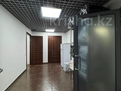 Еркін, кеңселер, дүкендер мен бутиктер, қоймалар, сұлулық салондары, медорталықтар мен дәріханалар, білім орталықтары · 160 м², бағасы: 138 млн ₸ в Алматы, Медеуский р-н