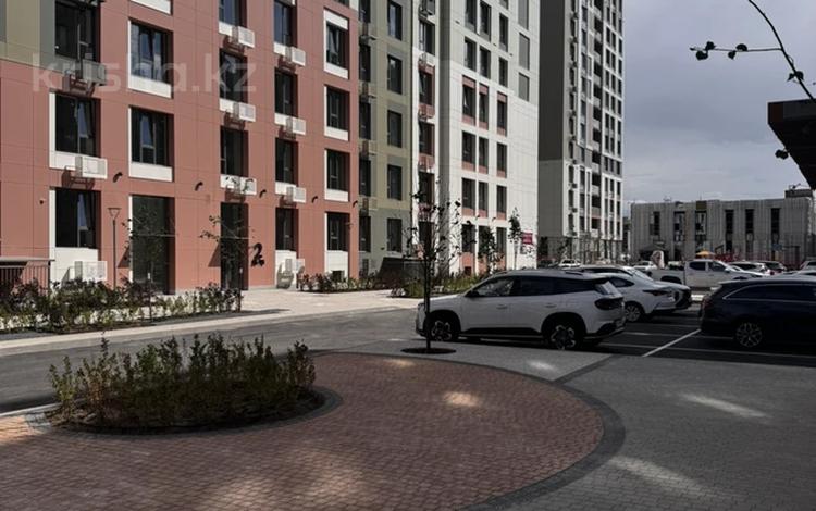 2-комнатная квартира · 70.44 м² · 9/10 этаж, Е 496 7 за 41.9 млн ₸ в Астане, Есильский р-н — фото 2