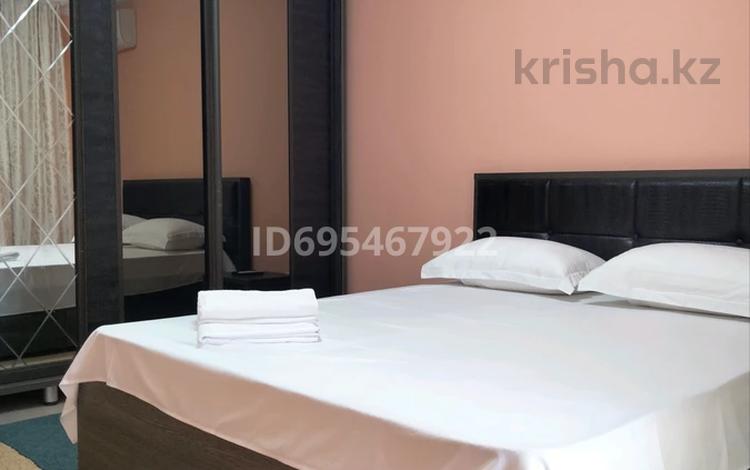 1-комнатная квартира · 50 м² · 10/12 этаж, мкр Акбулак — Против Алматы Арена, по Бауыржан Момышулы за 15 000 〒 в Алатауский р-н — фото 4