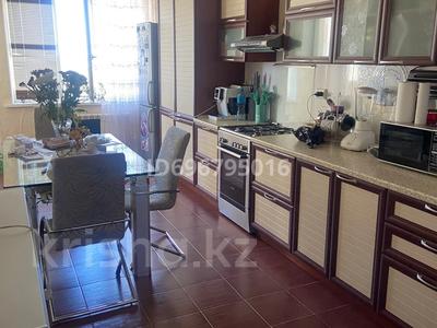 4-комнатная квартира · 123.8 м² · 5/10 этаж, Новый город, АлииМолдагуловойБатыс2 58 — Обл гаи за 40 млн ₸ в Актобе