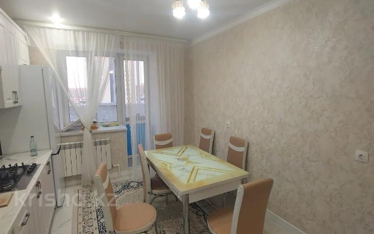 2-комнатная квартира · 72 м² · 3/7 этаж, Алтын орда за 200 000 ₸ в Актобе — фото 4