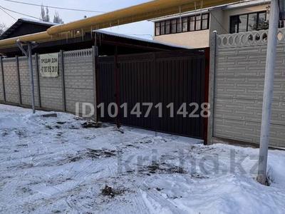 Отдельный дом · 5 комнат · 180 м² · 13.5 сот., Абая 46 — Сзади Арбата, рядом с церковью за 53 млн ₸ в Узынагаш