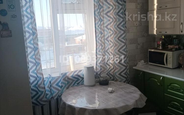 3-бөлмелі пәтер · 60 м² · 5/5 қабат, Қайырбекова 76, бағасы: 10 млн ₸ в Аркалыке — фото 2
