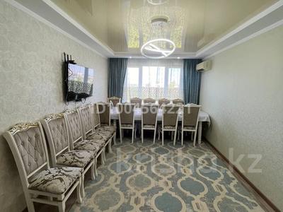 3-комнатная квартира · 68 м² · 5/5 этаж, мкр Айгуль, Матросова — Магазин Айгуль за 20 млн ₸ в Уральске