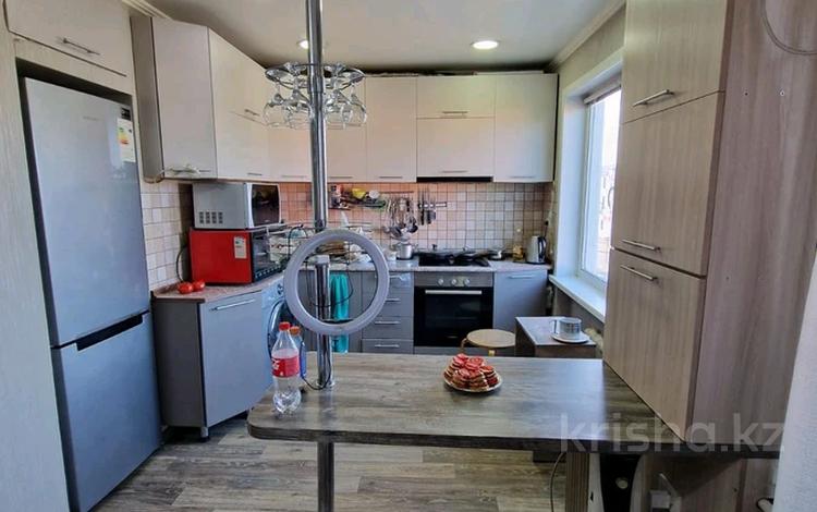2-комнатная квартира · 45 м² · 4/5 этаж, Мызы 35 за 15 млн ₸ в Усть-Каменогорске — фото 8