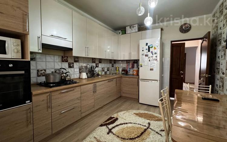3-бөлмелі пәтер · 84.1 м² · 4/9 қабат, Мкр Аэропорт 8, бағасы: 41 млн ₸ в Костанае — фото 2