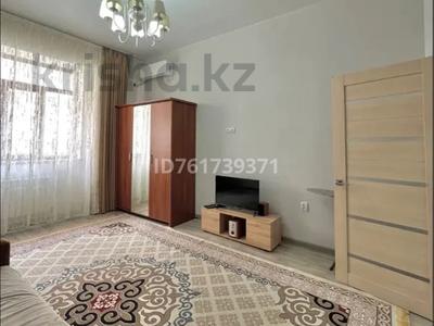 Продажа квартир в Мангистауской обл.: 1-комнатная квартира · 44 м² · 2/12 этаж, 16-й мкр 49 за 13.5 млн 〒 1-комнатная квартира · 44 м² · 2/12 этаж, 16-й мкр 49 за 13.5 млн 〒 в Актау