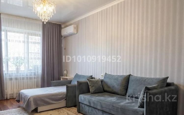 1-комнатная квартира · 39.9 м² · 1/9 этаж, мкр Жетысу-2 за 32 млн 〒 в Алматы, Ауэзовский р-н — фото 2