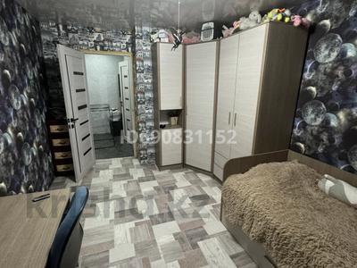 2-комнатная квартира, 54.3 м², 5/5 этаж, 40 лет победы 63 за 7 млн 〒 в Шахтинске