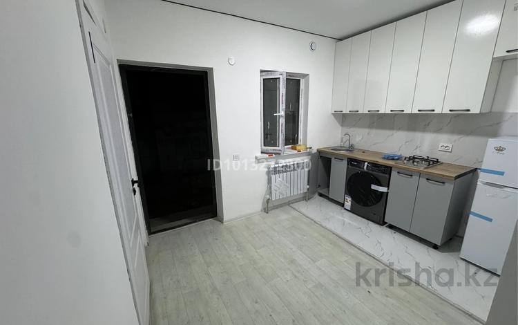 1-бөлмелі пәтер · 40 м², Тауелсыздык 2, бағасы: 130 000 ₸ в Абай — фото 2
