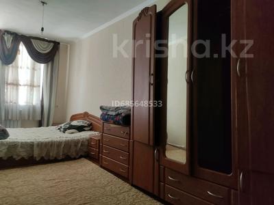 1-комнатная квартира, 50 м², 3/4 этаж посуточно, Кабанбай Батыр -Быржан Сал 49 за 5 000 〒 в Талдыкоргане