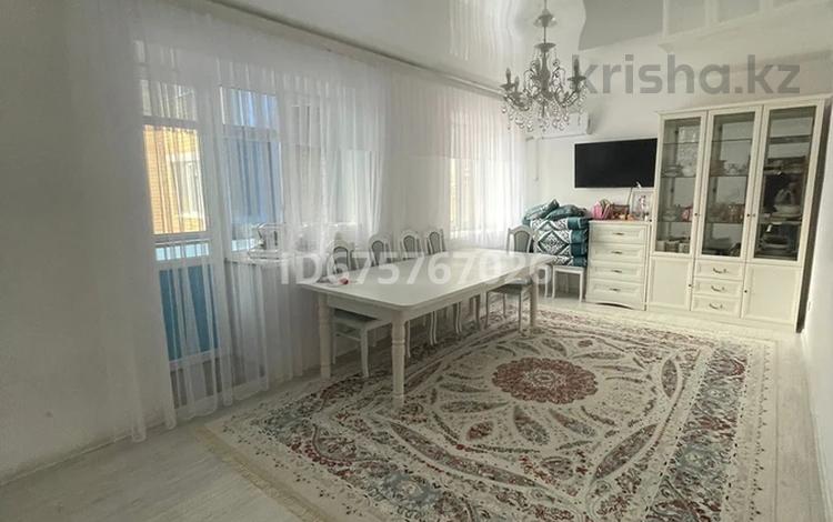 2-бөлмелі пәтер, 70 м², 2/9 қабат, Нур Актобе 16в, бағасы: 17 млн 〒 — фото 2