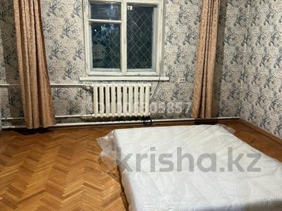 2-комнатная квартира · 60 м² · 1/2 этаж, Зенкова 21 за 200 000 〒 в Алматы, Медеуский р-н