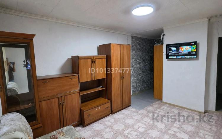 2-комнатная квартира · 33 м² · 2/4 этаж, Жарокова 193 за 240 000 ₸ в Алматы, Бостандыкский р-н — фото 2