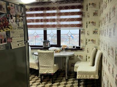 2-комнатная квартира · 60.5 м² · 4/6 этаж, Жарбосынова 85 за 30.6 млн 〒 в Атырау