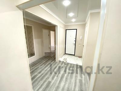 4-комнатная квартира, 80 м², 5/5 этаж, мкр Акжар 152 за 31.5 млн 〒 в Алматы, Наурызбайский р-н