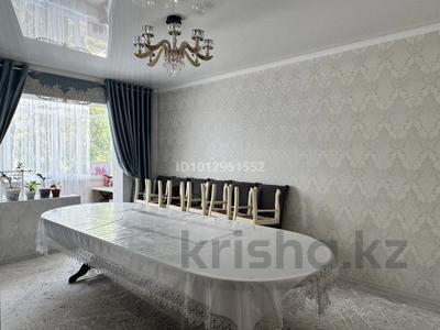 4-бөлмелі пәтер · 80 м² · 3/5 қабат, мкр Жансая, бағасы: 28 млн ₸ в Таразе