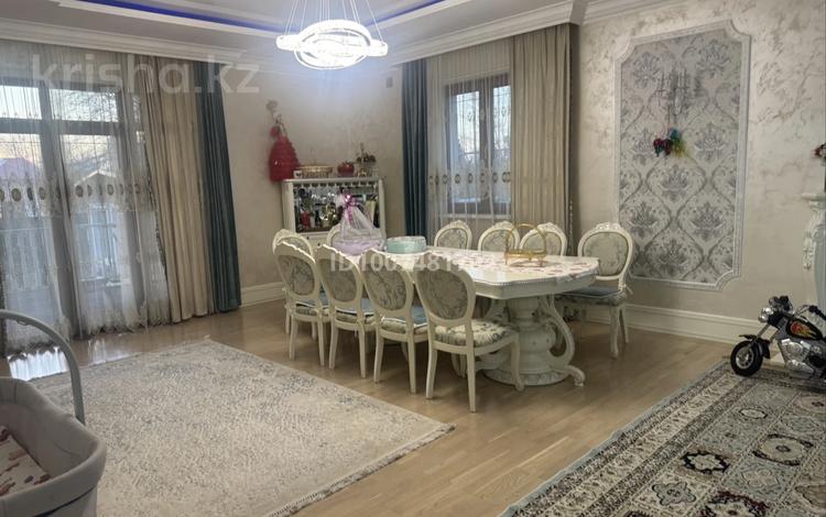 Жеке үй · 7 бөлме · 350 м², мкр Коктобе 88а — Коктобе 2 Ул Кызжибек 88 а, бағасы: 3 млн 〒 в Алматы, Медеуский р-н — фото 3