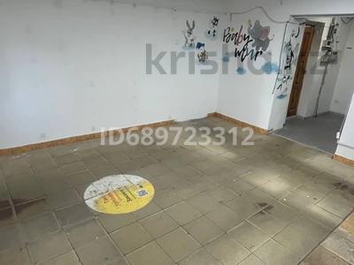 Свободное назначение, офисы, магазины и бутики, склады, медцентры и аптеки, образование, развлечения, кабинеты и рабочие места, студии · 44 м² за 100 000 〒 в Семее