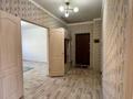 2-бөлмелі пәтер · 62 м² · 1/4 қабат, Нур Актобе 28К — 1 мкр за супермаркетом Дина, бағасы: 150 000 ₸ — фото 9