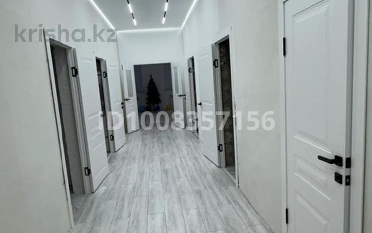 Жеке үй · 5 бөлме · 172.8 м² · 12 жүзд., мкр Аксай-2, 23, бағасы: 45 млн ₸ в Атырау — фото 2