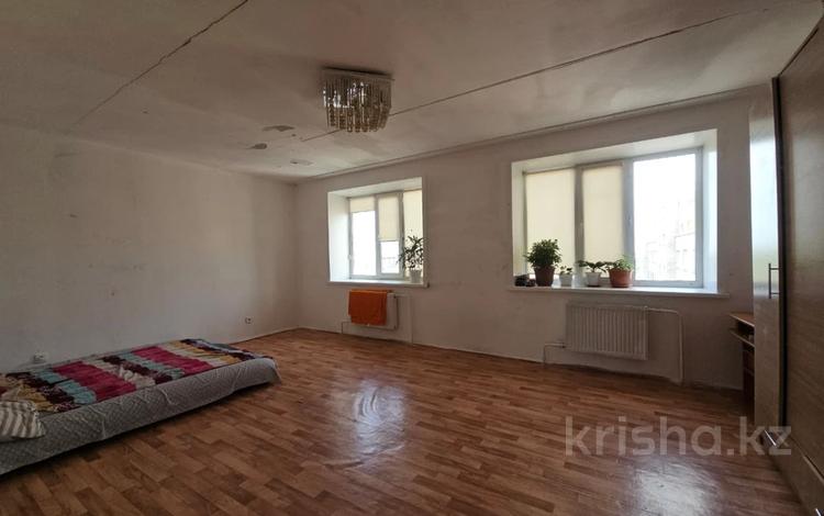 3-бөлмелі пәтер · 82.8 м² · 9/9 қабат, Якова Геринга 76/1, бағасы: 26 млн ₸ в Павлодаре — фото 2