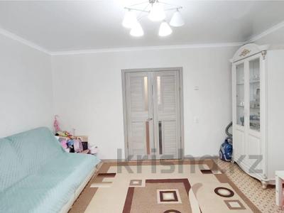3-комнатная квартира · 72 м² · 4/5 этаж, Майкудук, мкр Восток-3 17 за 21.5 млн ₸ в Караганде, Алихана Бокейханова р-н
